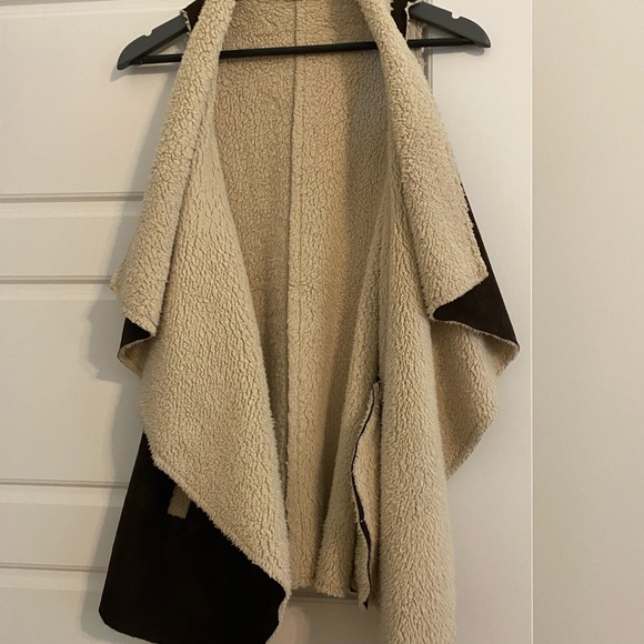 Penny Lane style suede vest - Picture 2 of 4